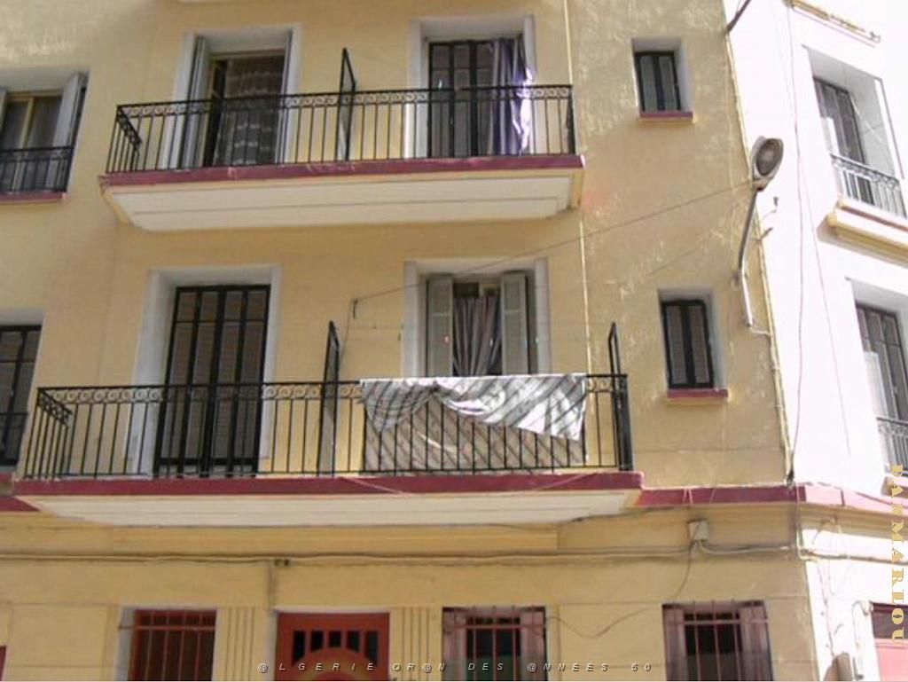 rue Rabelais 29.JPG